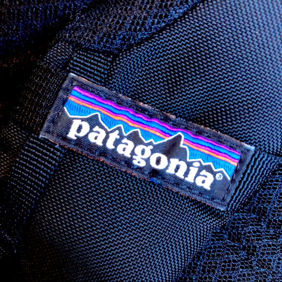Patagonia WMNS Refugio 26L Backpack - Picture 2 of 9